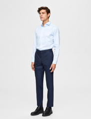 Selected Homme - SLHSLIM-MYLOSTATE FLEX DK BL TRS B NOOS - formal trousers - dark blue - 4