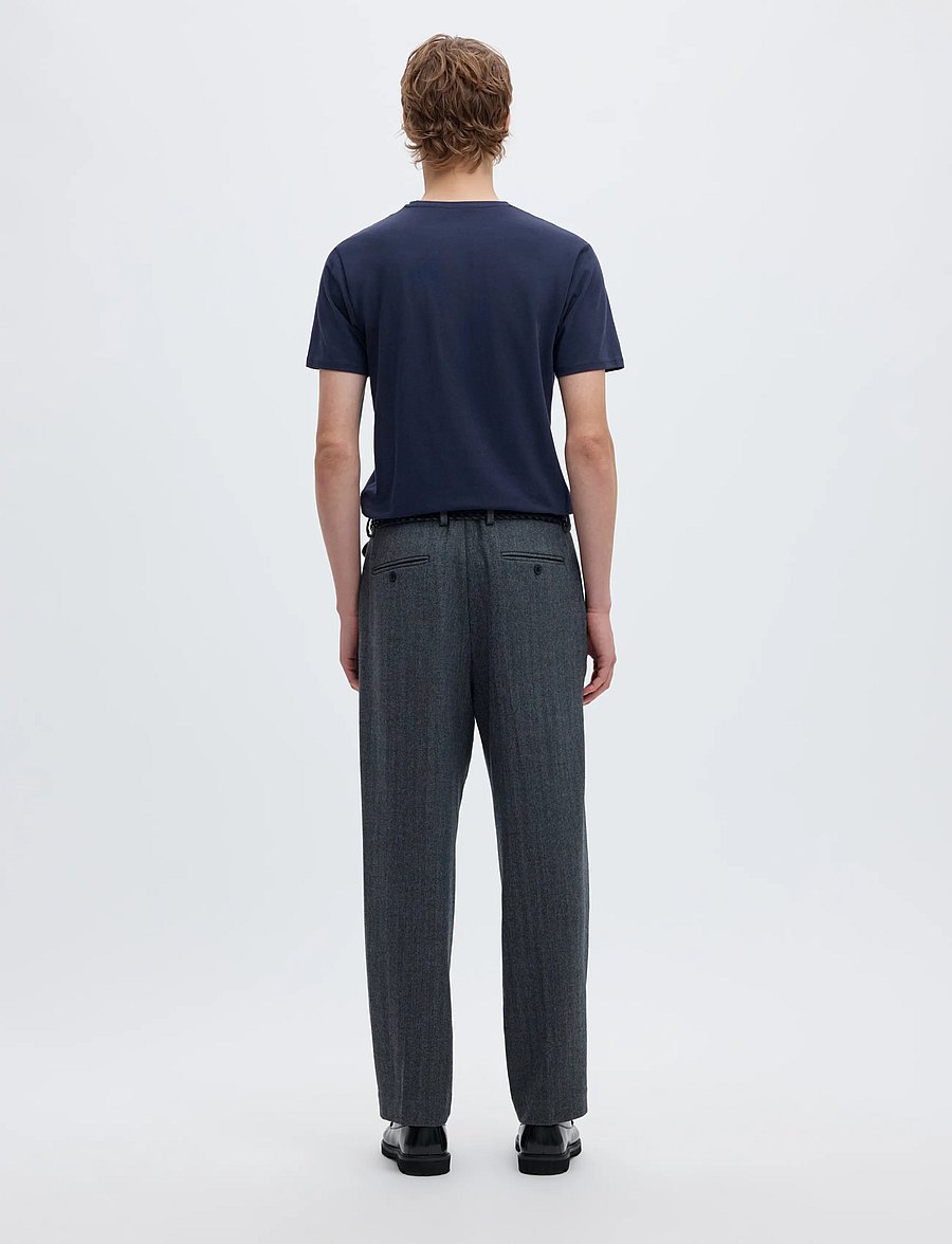 Selected - SLHNEWPIMA SS V-NECK TEE NOOS - t-shirts mit v-ausschnitt - navy blazer - 3