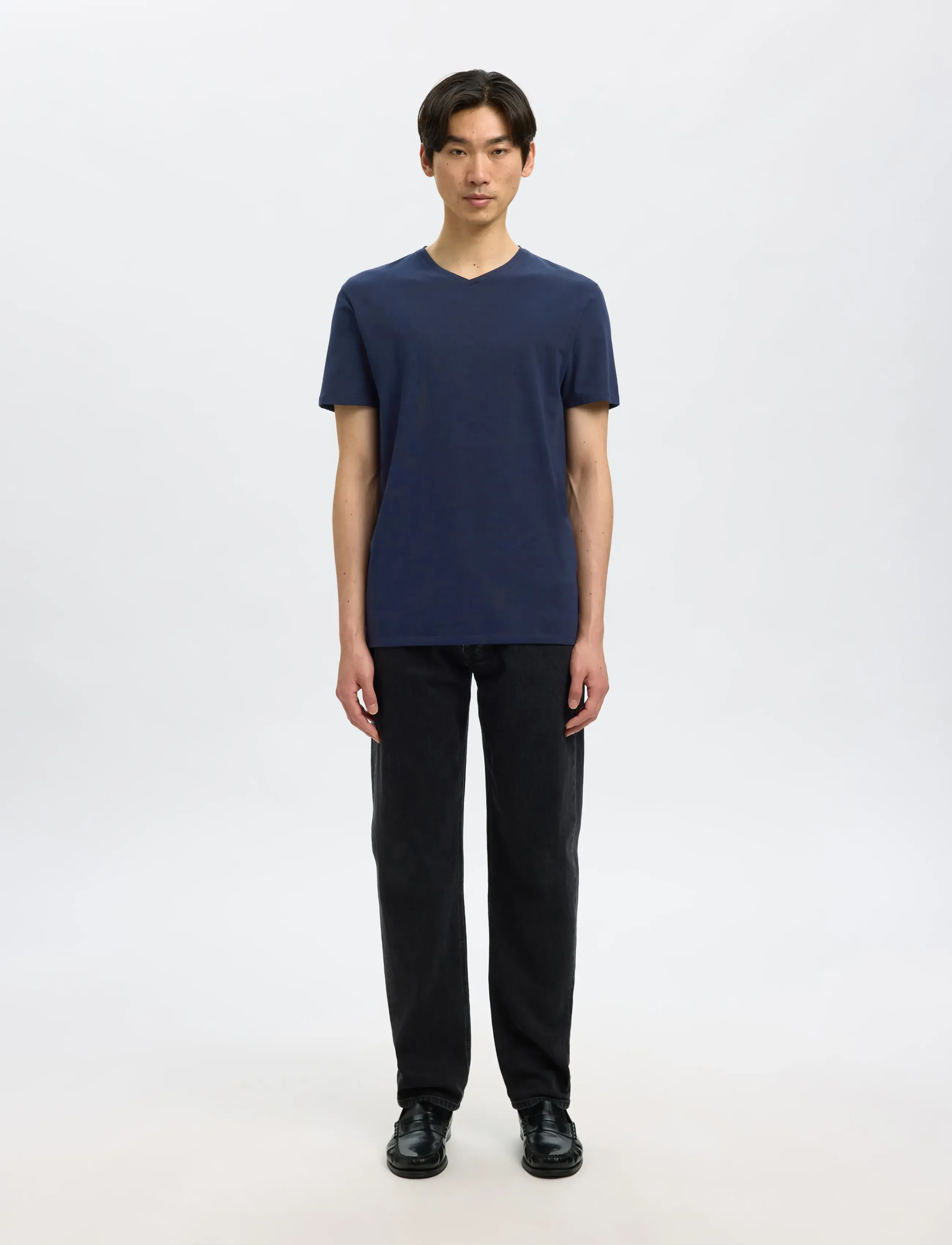 Selected - SLMNEWPIMA SS V-NECK TEE NOOS - v-hals t-shirts - navy blazer - 4