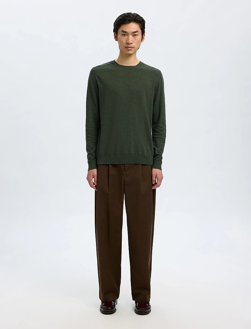 Selected - SLMBERG CREW NECK NOOS - rundhalsad - forest night - 4