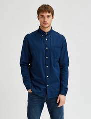 Selected Homme - SLHREGRICK-DENIM SHIRT LS U - denim shirts - dark blue denim - 2