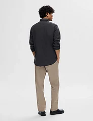 Selected Homme - SLHREGRICK-OX SHIRT LS NOOS - oxford skjorter - black - 5