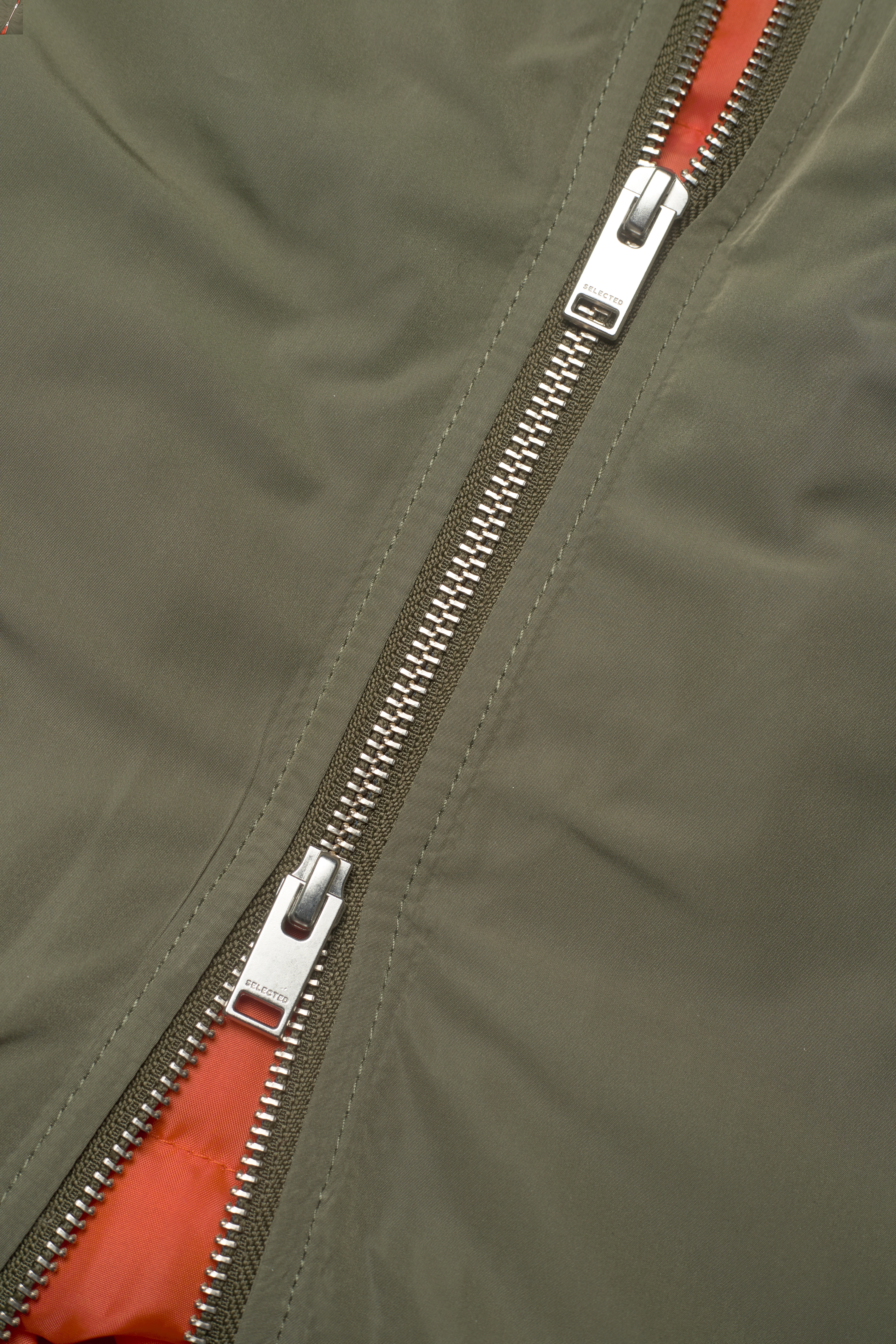 Selected Homme - SLHPLASTIC CHANGE BOMBER JKT W - dusty olive - 3