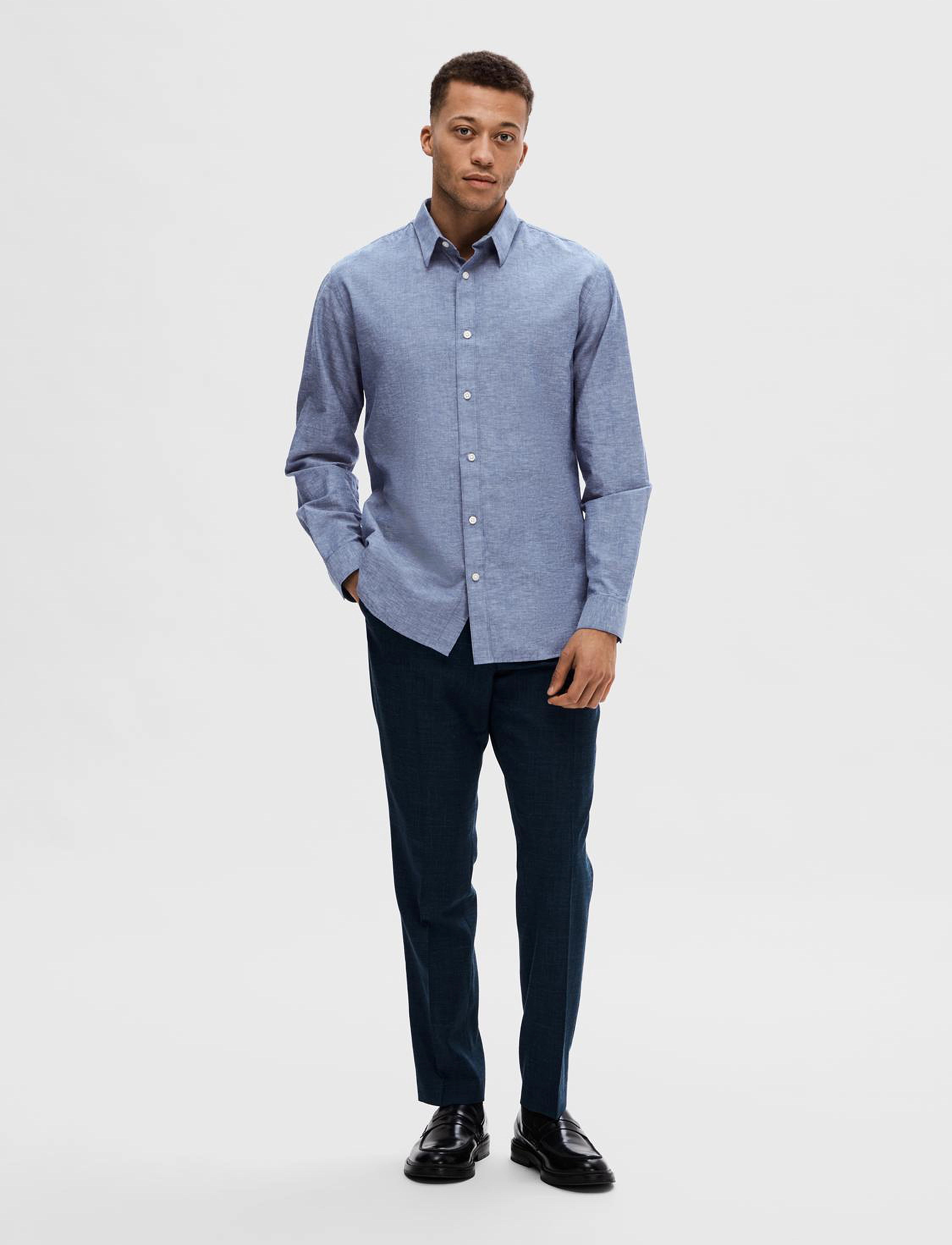 Selected - SLHSLIMNEW-LINEN SHIRT LS W - medium blue denim - 4