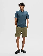 Selected Homme - SLHFAVE ZIP SS POLO NOOS - alhaisimmat hinnat - bering sea - 3