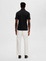 Selected Homme - SLHFAVE ZIP SS POLO NOOS - lowest prices - black - 3