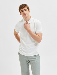 Selected Homme - SLHFAVE ZIP SS POLO NOOS - lowest prices - cloud dancer - 2