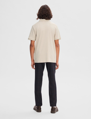 Selected Homme - SLHFAVE ZIP SS POLO NOOS - lowest prices - oatmeal - 3