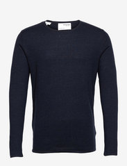 Selected Homme - SLHROME LS KNIT CREW NECK NOOS - knitted round necks - dark sapphire - 0