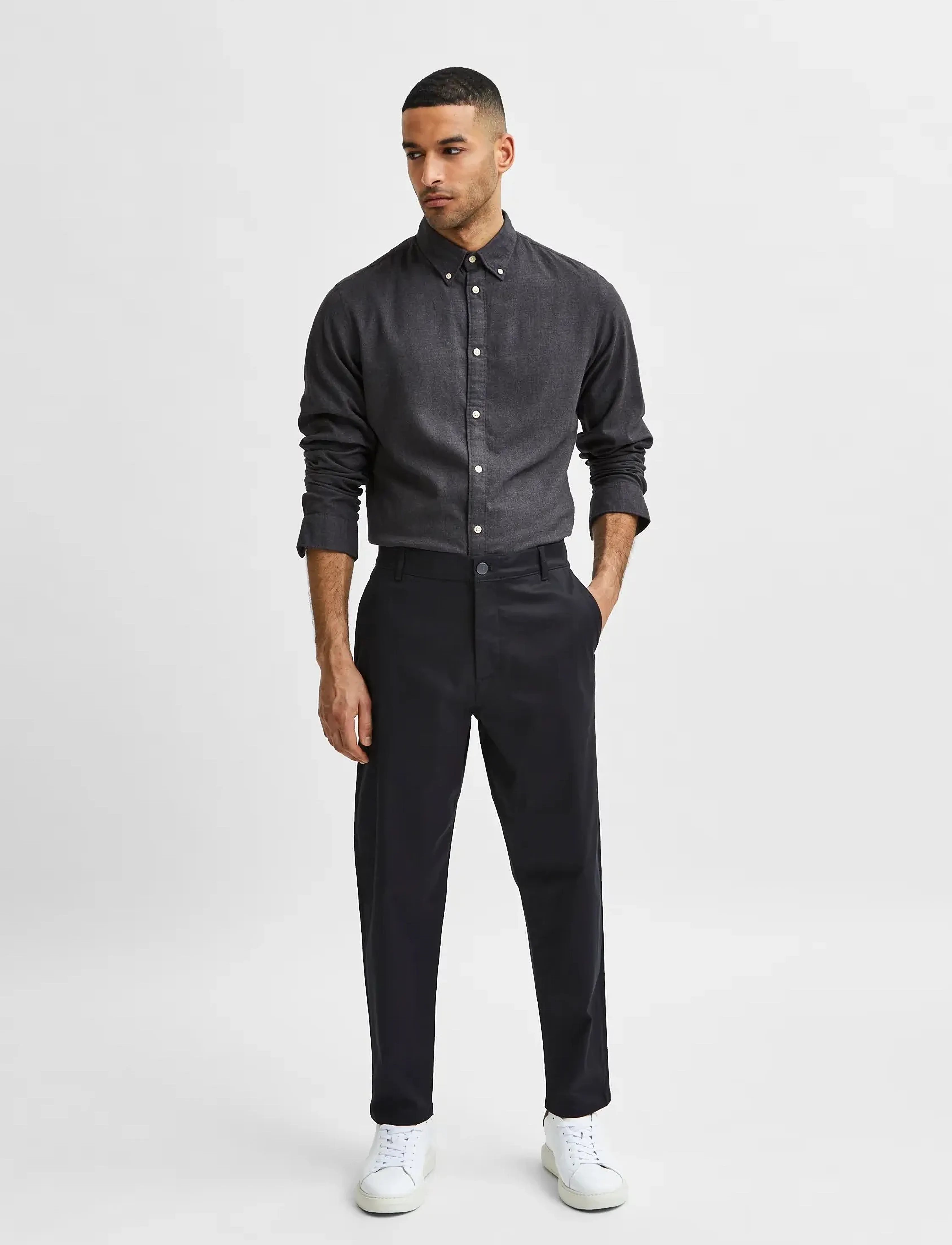 Selected - SLHSLIMTAPE-REPTON 172 FLEX PANTS - black - 4