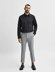Selected Homme - SLHSLIMETHAN SHIRT LS CLASSIC NOOS - laisvalaikio marškiniai - black - 4