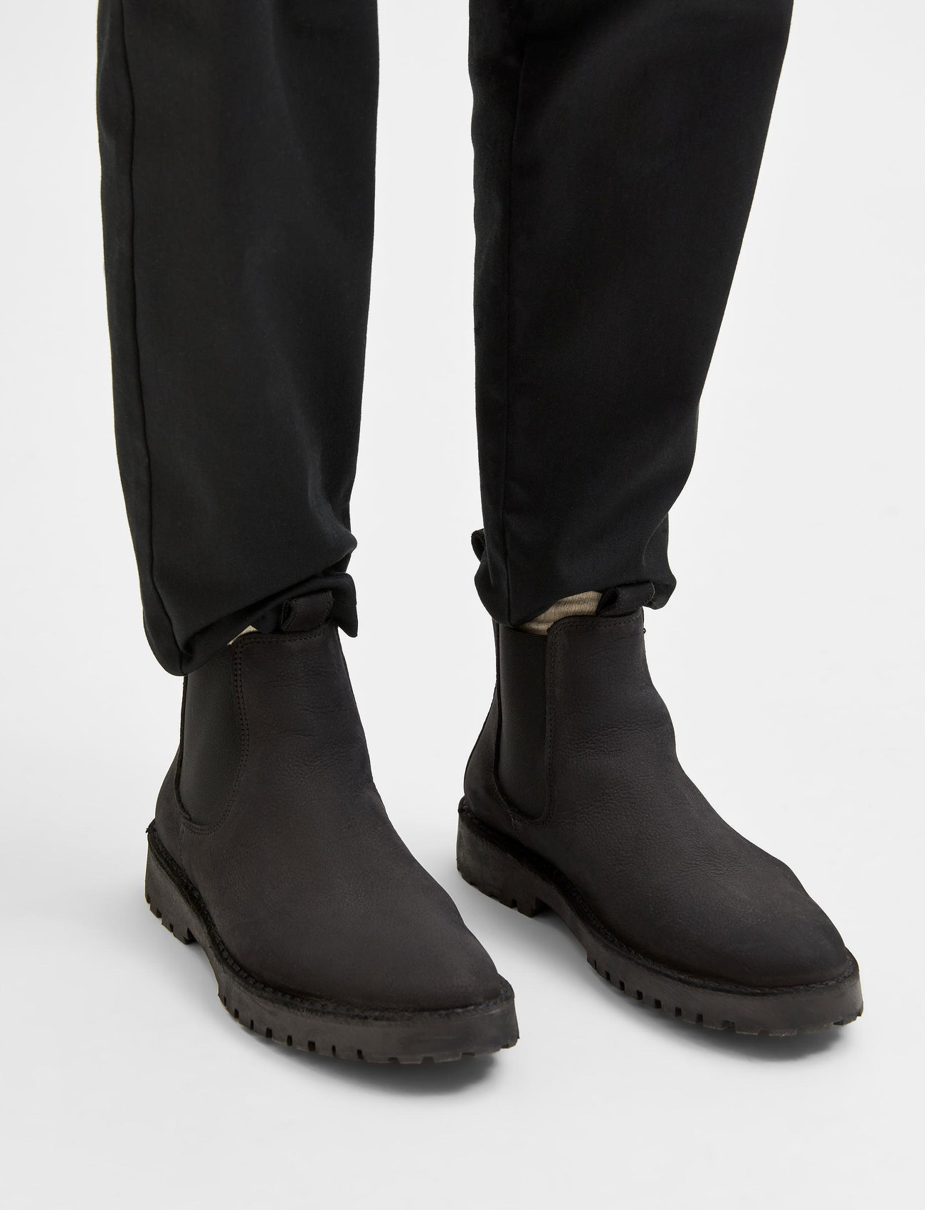 Selected Homme - SLHRICKY NUBUCK CHELSEA BOOT B - chelsea boots - black - 0