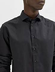 Selected Homme - SLHSLIM-ETHAN SHIRT LS CUT AWAY NOOS - basic skjortor - black - 8