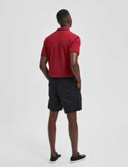 Selected Homme - SLHCOMFORT-HOMME FLEX SHORTS W NOOS - chinos shorts - black - 3