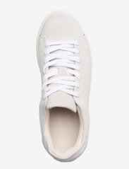 Selected Homme - SLHDAVID CHUNKY SUEDE SNEAKER NOOS O - lav ankel - white - 3