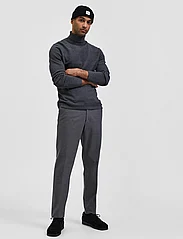 Selected Homme - SLHSLIM-DAVE 175 TRS FLEX B NOOS - chino püksid - grey - 7