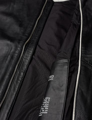 Selected Homme - SLHARCHIVE CLASSIC LEATHER JKT NOOS - spring jackets - black - 4