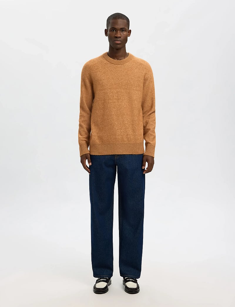 Selected - SLHRAI LS KNIT CREW NECK NOOS - rundhalsad - chipmunk - 3