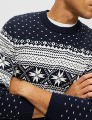 Selected Homme - SLHCLAUS LS KNIT CREW NECK W - rund hals - sky captain - 5