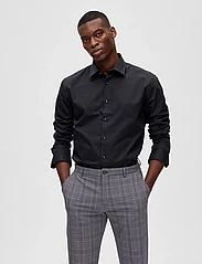 Selected Homme - SLHREGETHAN SHIRT LS CLASSIC NOOS - basic skjortor - black - 4