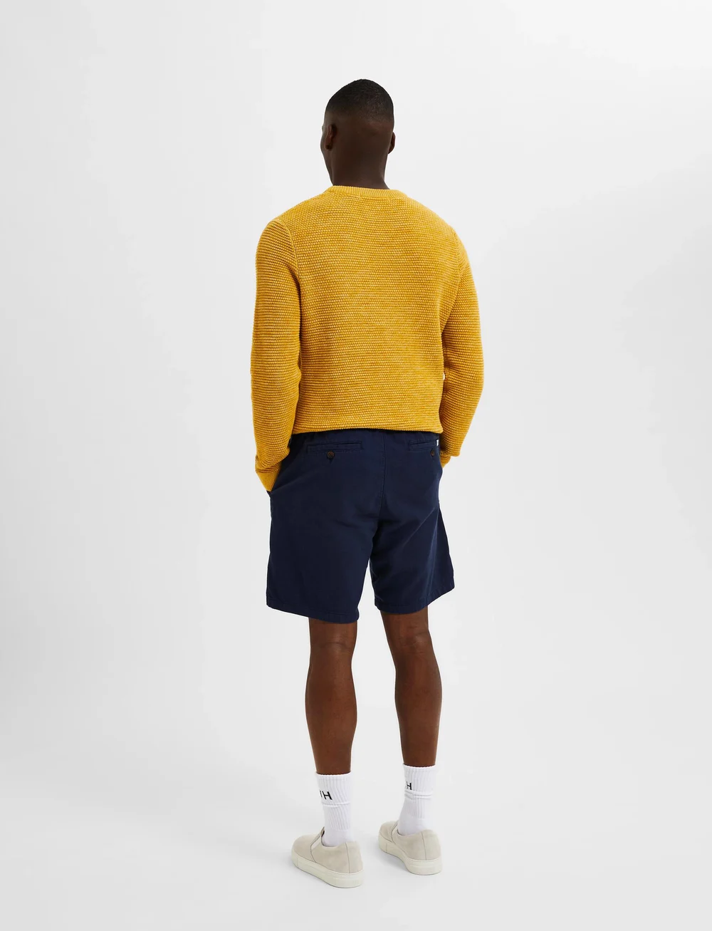 Selected - SLHREGULAR-BRODY LINEN SHORTS - hørshorts - dark sapphire - 2