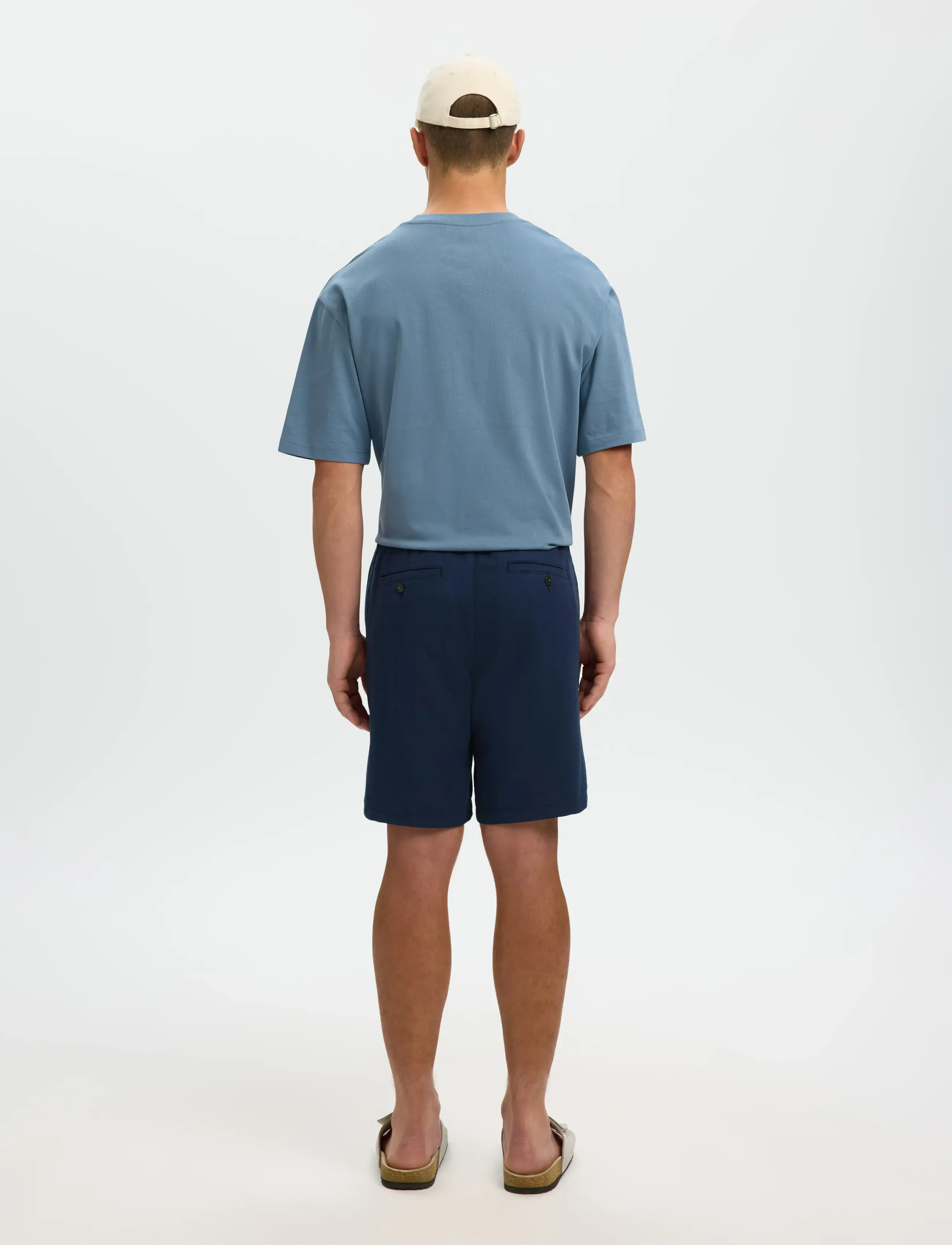 Selected - SLMREGULAR-BRODY LINEN BLD SHORTS NOOS - hørshorts - dark sapphire - 2