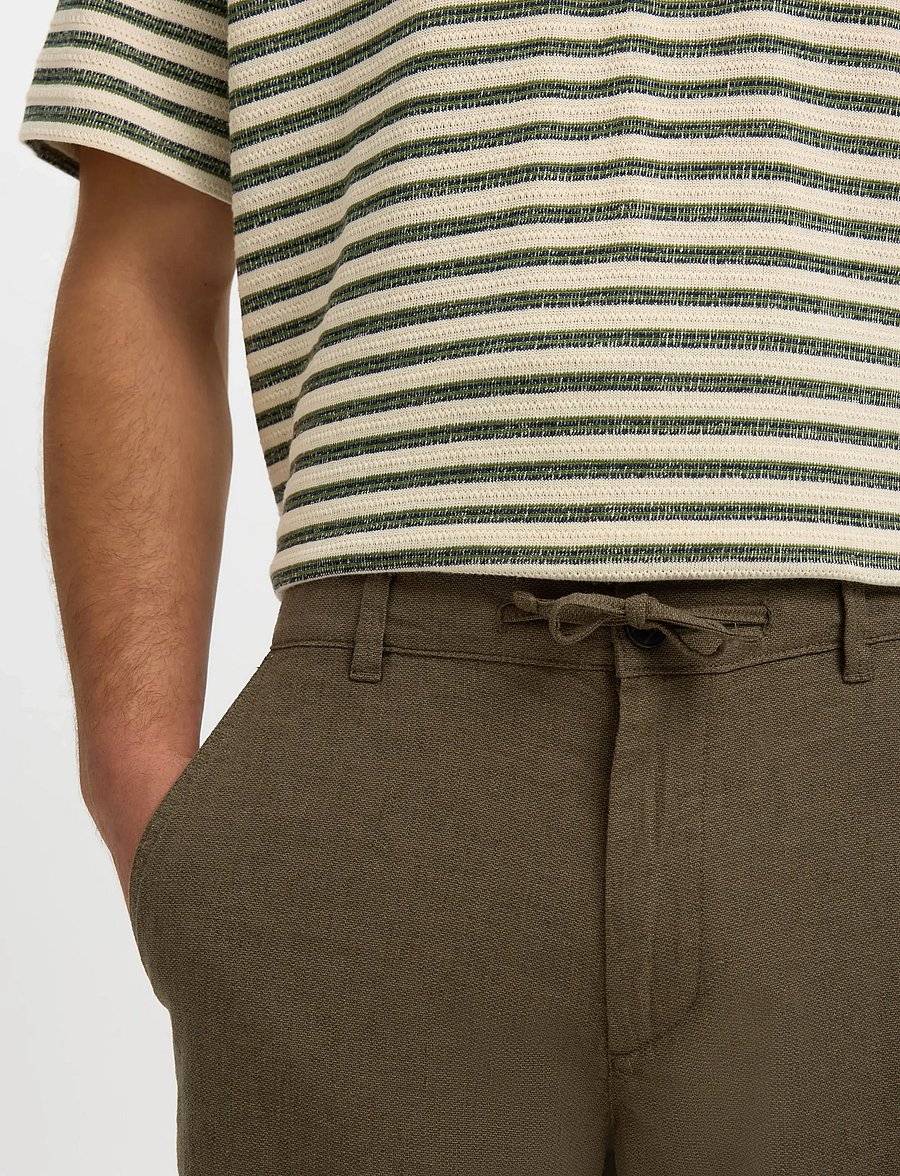 Selected - SLMREGULAR-BRODY LINEN BLD SHORTS NOOS - leinen-shorts - forest night - 4