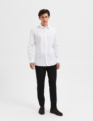 Selected Homme - SLHSLIMNATHAN-SOLID SHIRT LS B - basic skjortor - bright white - 5