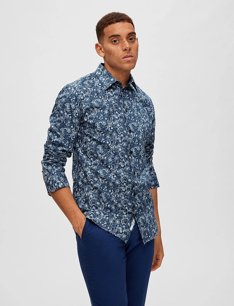 Selected - SLHSLIM-ETHAN SHIRT LS AOP NOOS - mønstrede skjorter - moonlit ocean - 0