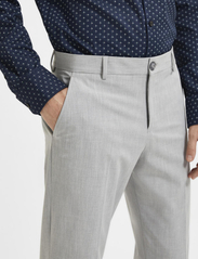 Selected Homme - SLHSLIM-LIAM TRS FLEX NOOS - formal trousers - light grey melange - 4