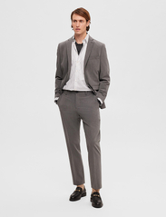 Selected Homme - SLHSLIM-LIAM TRS FLEX NOOS - formal trousers - medium grey melange - 4