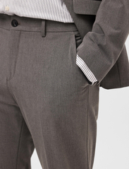 Selected Homme - SLHSLIM-LIAM TRS FLEX NOOS - pantalons - medium grey melange - 6