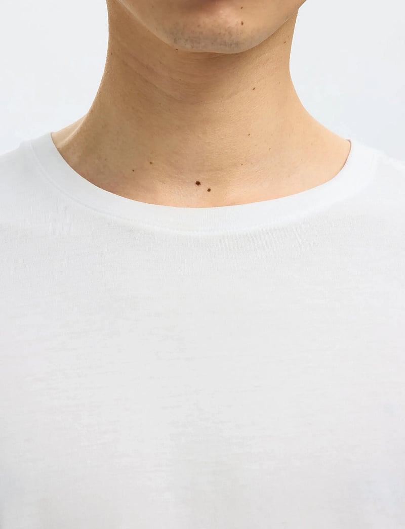 Selected - SLMASPEN SS O-NECK TEE NOOS - t-shirts à manches courtes - bright white - 5