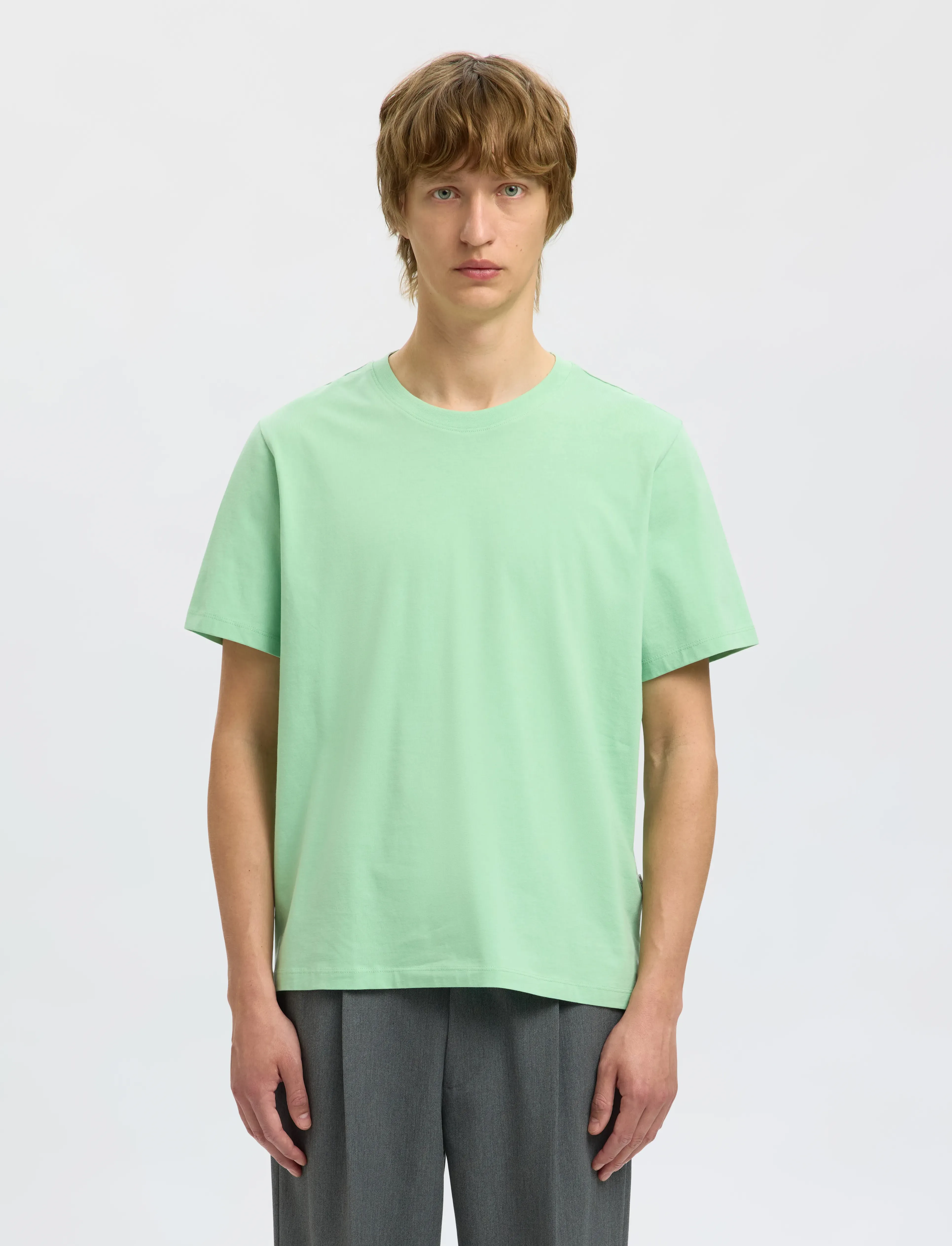 Selected SLHASPEN SS O-NECK TEE NOOS - Tøj - HEMLOCK / green