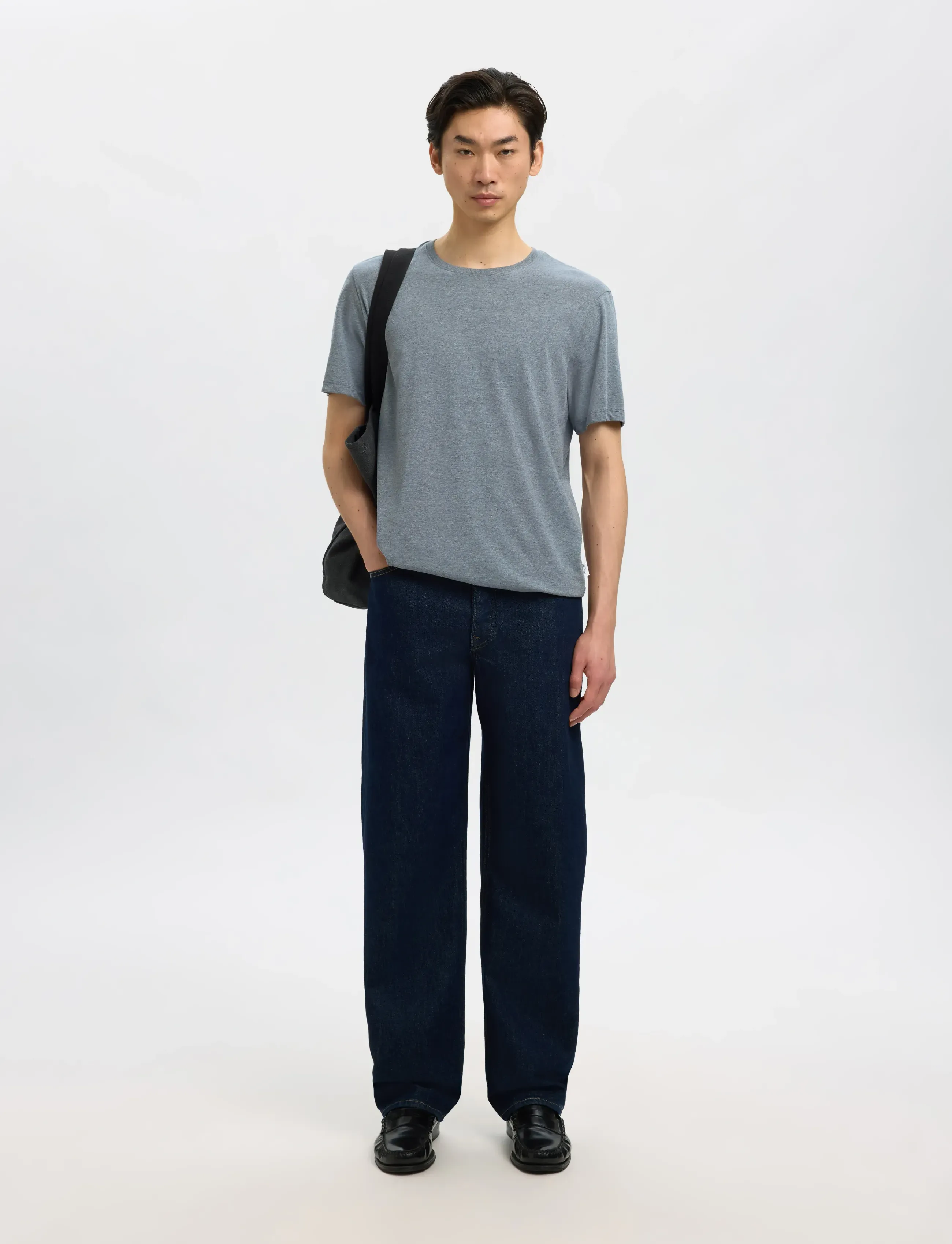 Selected - SLMASPEN SS O-NECK TEE NOOS - kurzärmelige t-shirts - medium grey melange - 5