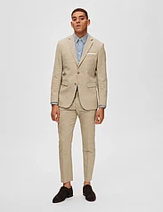 Selected Homme - SLHSLIM-OASIS LINEN BLZ NOOS - single breasted blazers - sand - 4