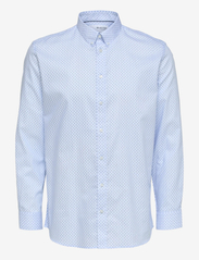Selected Homme - SLHREGETHAN-AOP SHIRT LS BUTTON DOWN B - business skjortor - light blue - 0