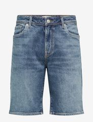 Selected Homme - SLHALEX 32306 M.BLUE WASH SHORTS W - jeans shorts - blue denim - 0