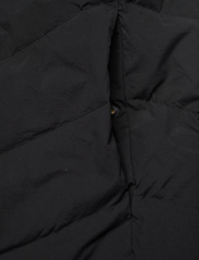 Selected Homme - SLHBERGEN PADDED GILET B - vests - black - 4