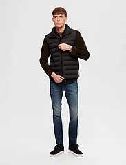 Selected Homme - SLHBARRY QUILTED GILET NOOS - kamizelki - stretch limo - 8