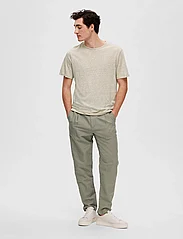 Selected Homme - SLHBET LINEN SS O-NECK TEE - short-sleeved t-shirts - oatmeal - 4