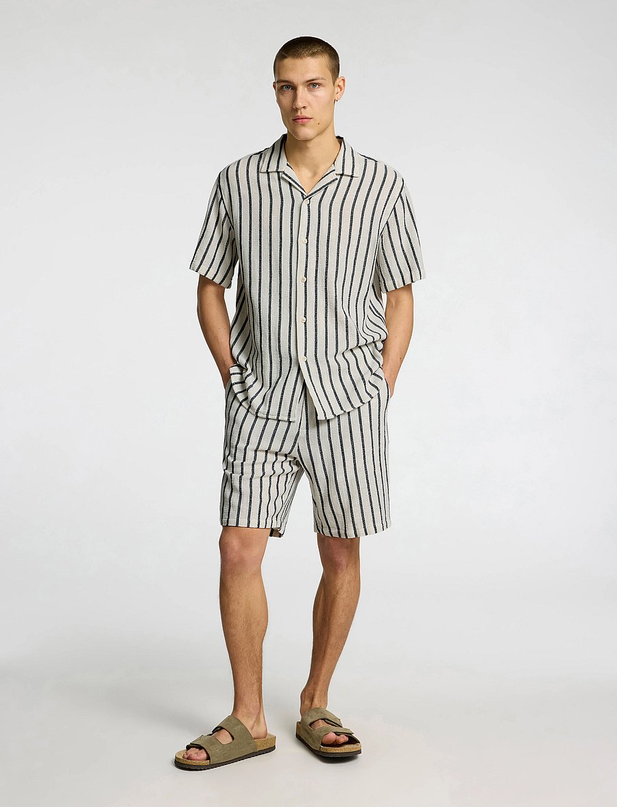 Selected - SLHRELAX-SAL SHIRT SS RESORT - kortärmade skjortor - egret - 5