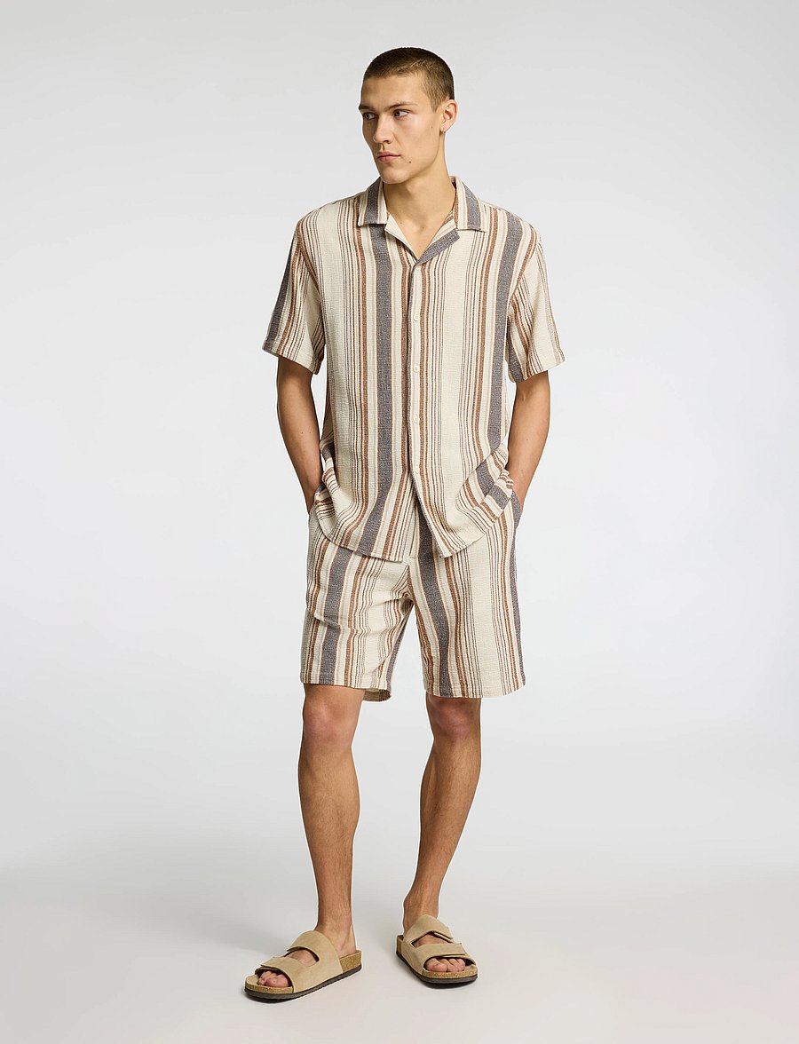 Selected - SLHRELAX-SAL SHIRT SS RESORT - chemises à manches courtes - egret - 3