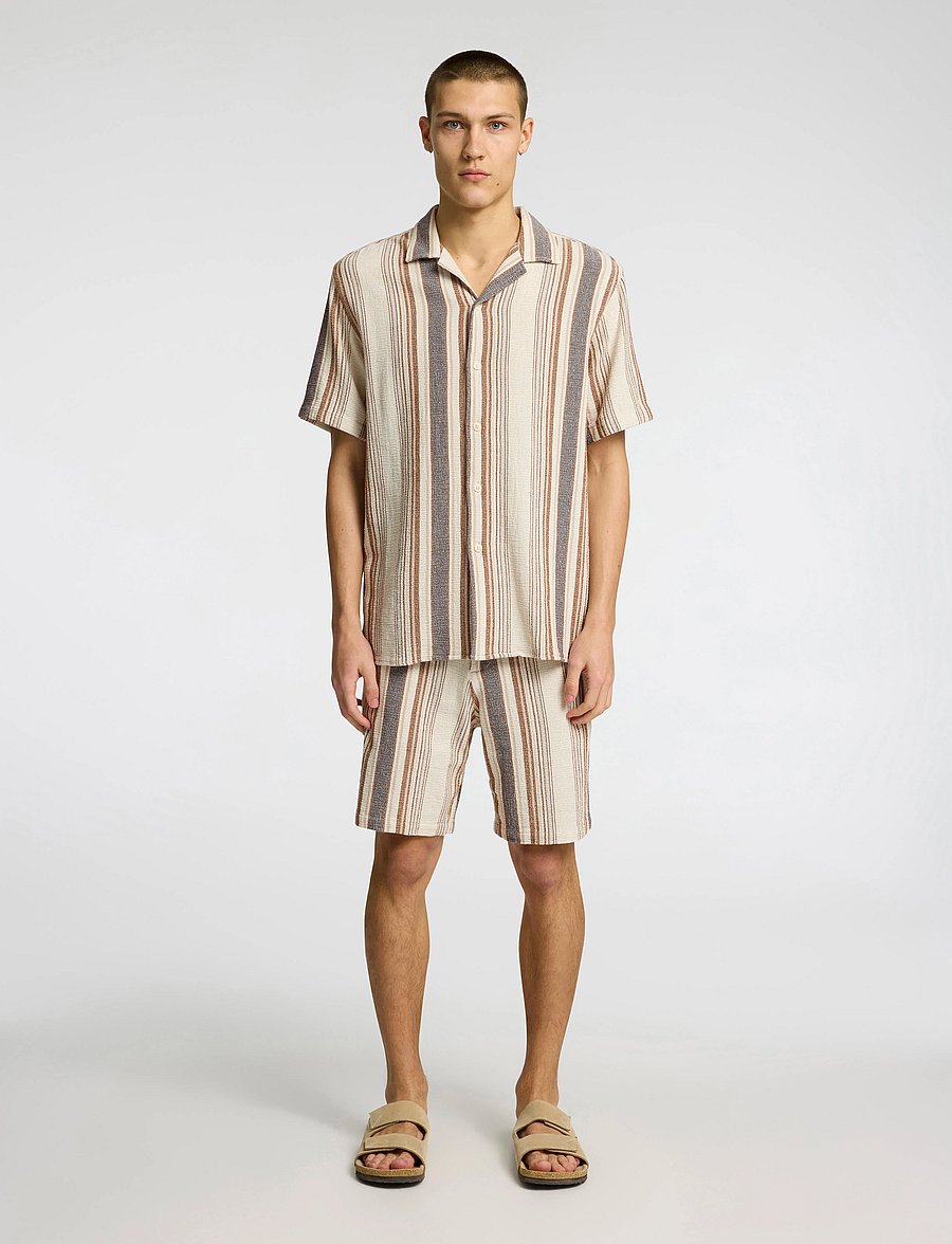 Selected - SLHRELAX-SAL SHIRT SS RESORT - chemises à manches courtes - egret - 4