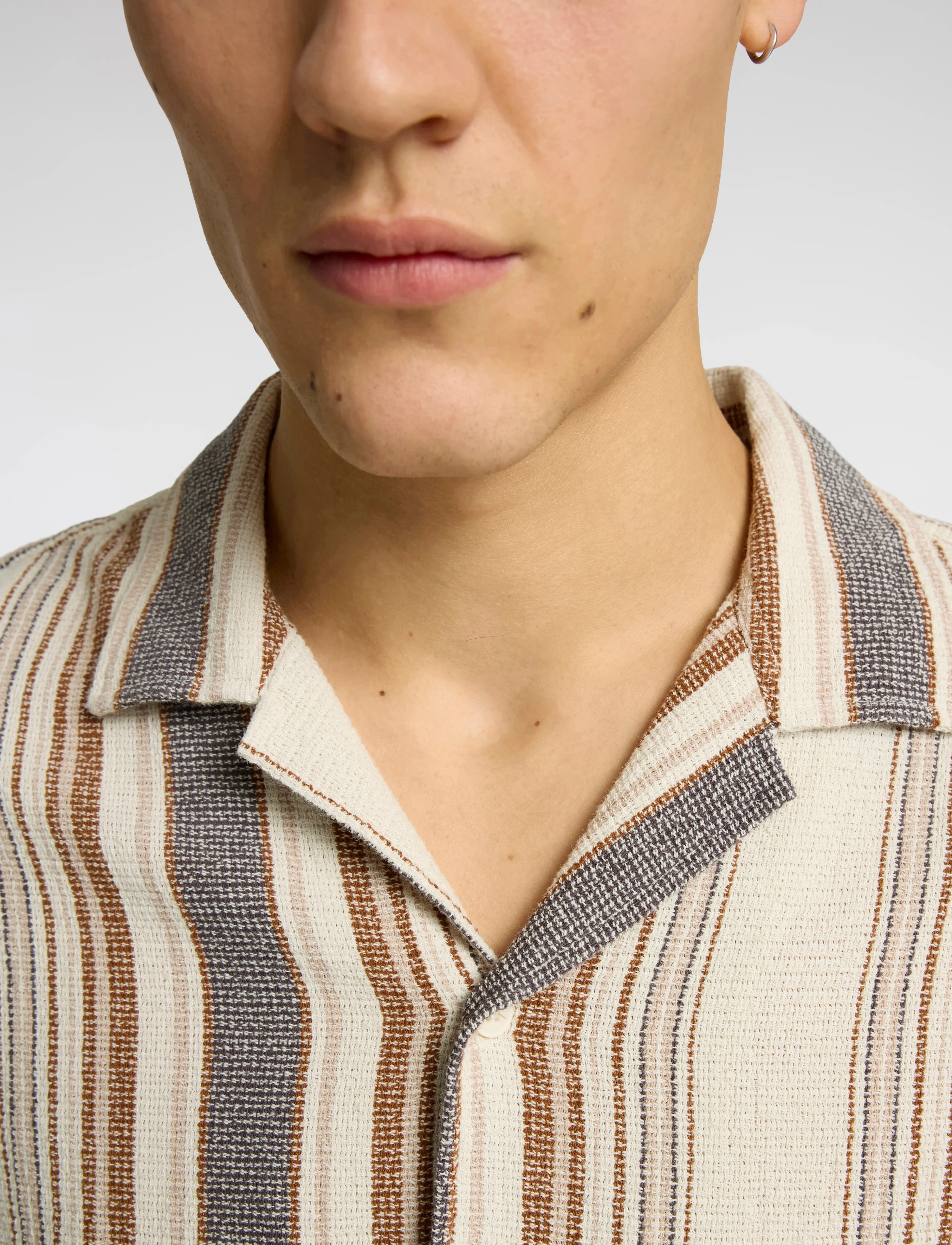 Selected - SLHRELAX-SAL SHIRT SS RESORT - chemises à manches courtes - egret - 5