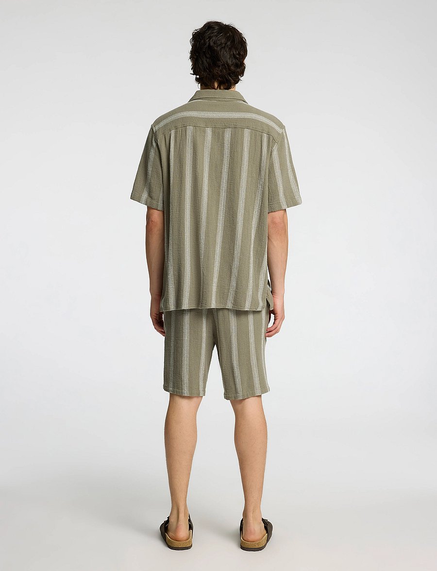 Selected - SLHRELAX-SAL SHIRT SS RESORT - chemises à manches courtes - vetiver - 2