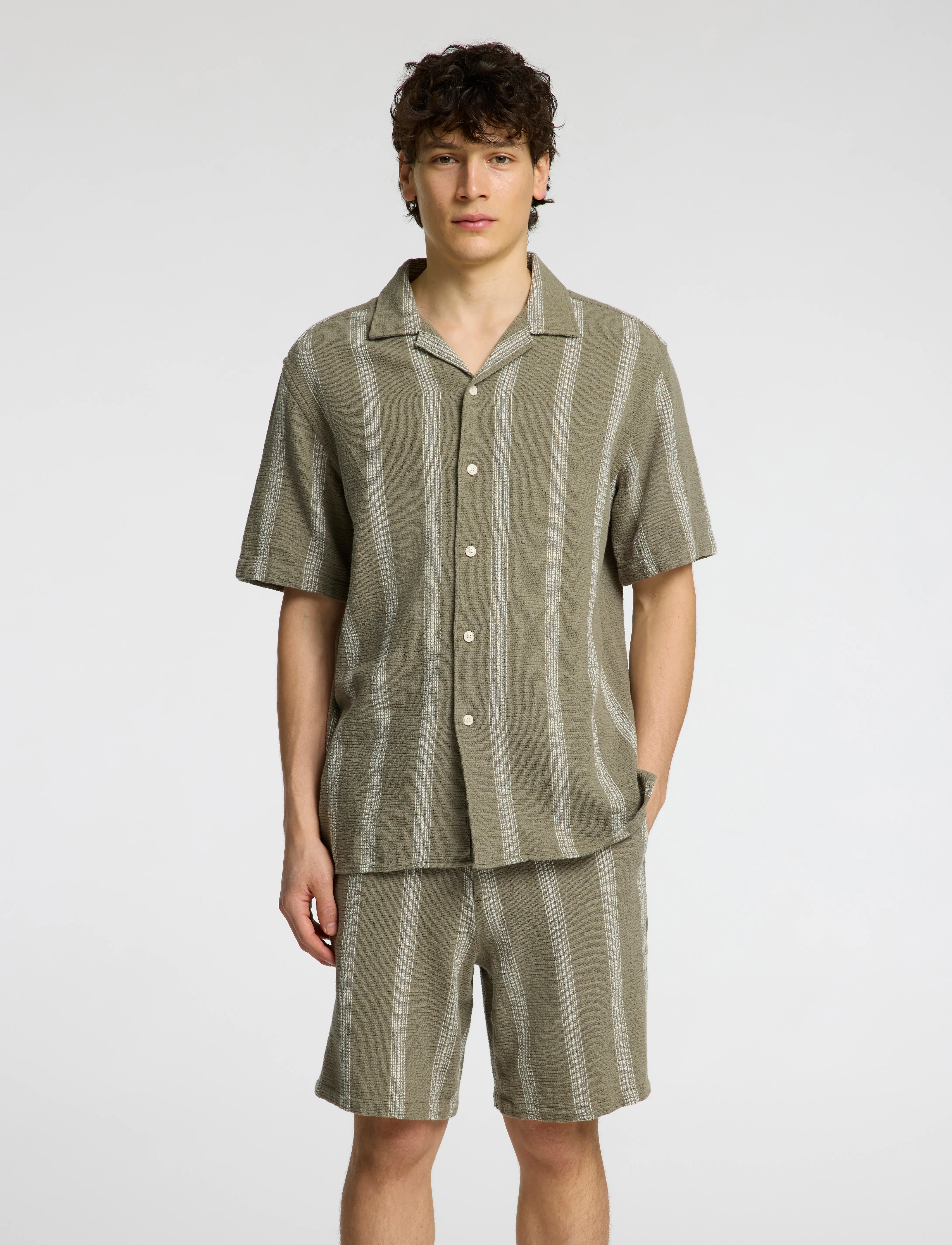 Selected - SLHRELAX-SAL SHIRT SS RESORT - kortærmede skjorter - vetiver - 5