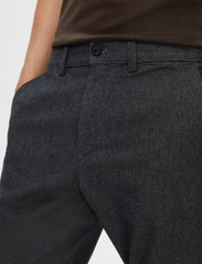 Selected Homme - SLHSLIM-MILES 175 BRUSHED PANTS W NOOS - pantalons - dark grey - 4