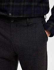 Selected Homme - SLH175-SLIM ROBERT DES FLEX PANTS NOOS - formal trousers - grey - 6