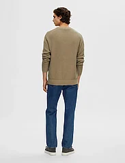 Selected Homme - SLHBERT RELAXED LS KNIT STU CREW NECK W - rundhals - mermaid - 3